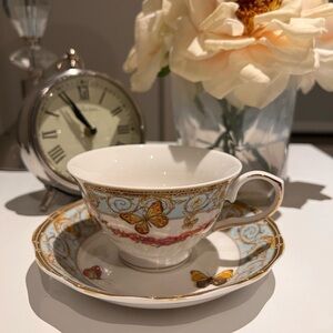 Vintage Grace’s teaware.